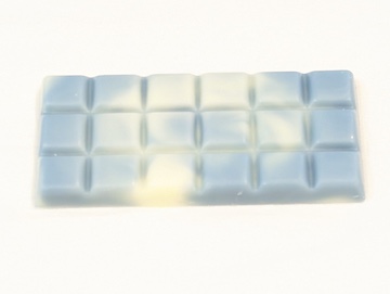 マーブルチョコ（ホワイト＆青色）